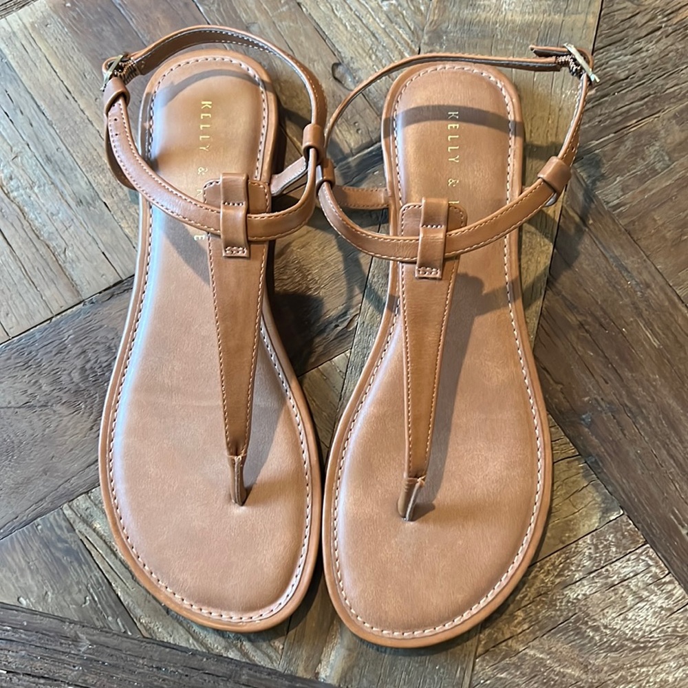 Kelly and Katie sandal size 8.5